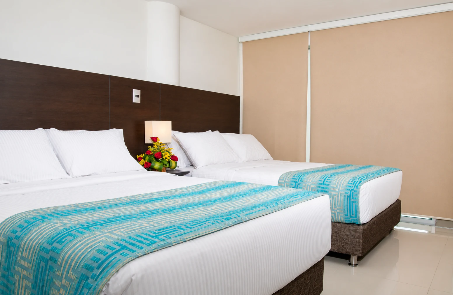 Habitación Twin con dos camas del Hotel Arisuan